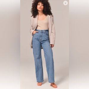 Abercrombie High Rise 90s Relaxed Jean